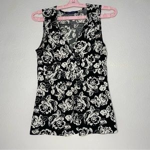 BluHeaven | Women’s Black and White Floral Top Size M